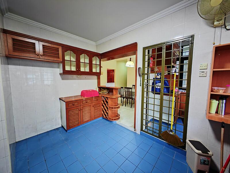 Untuk Disewa - The Club