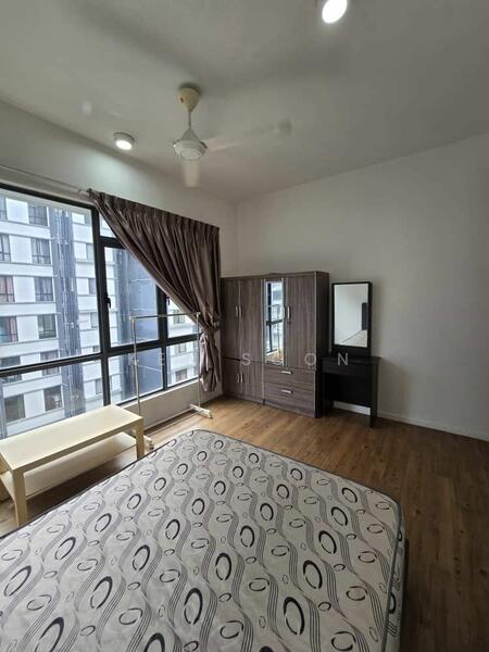 Untuk Disewa - Paramount Utropolis