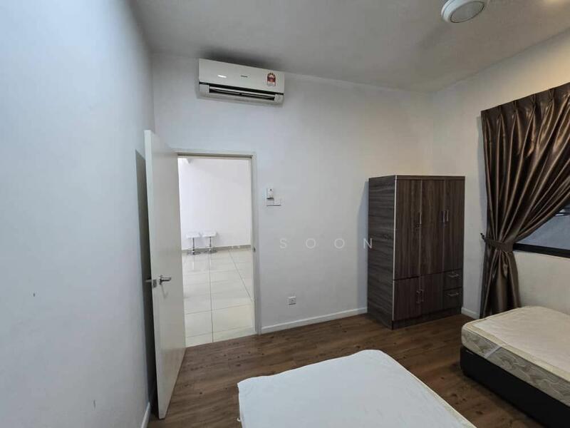 Untuk Disewa - Paramount Utropolis