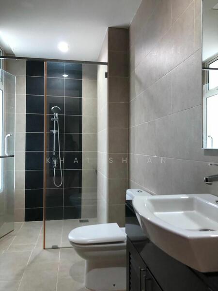 Untuk Disewa - Gurney Paragon