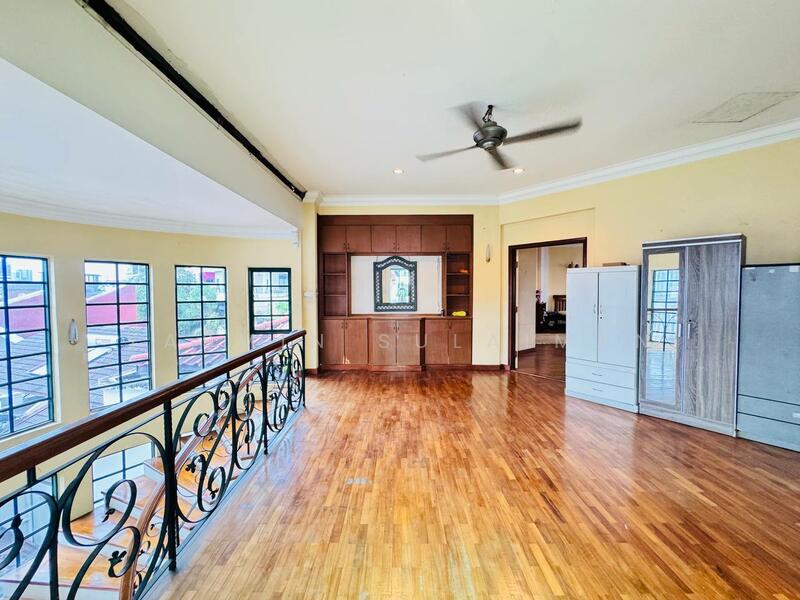 Untuk Dijual - FREEHOLD 3 Storey Bungalow Taman Desa KL