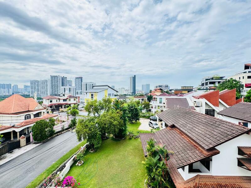 Untuk Dijual - FREEHOLD 3 Storey Bungalow Taman Desa KL