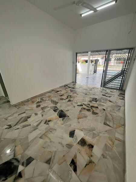 Untuk Dijual - Taman Megah