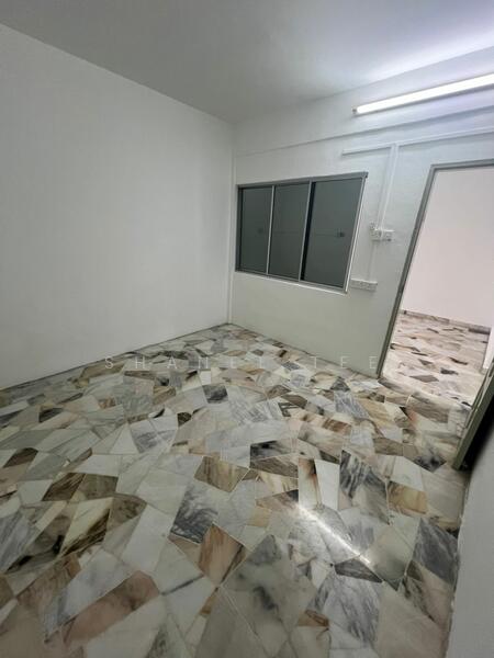 Untuk Dijual - Taman Megah