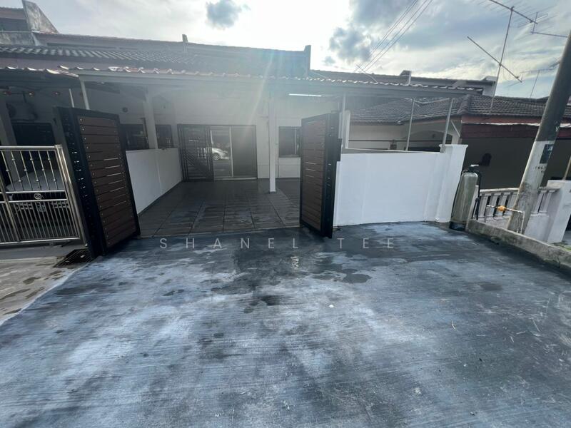 Untuk Dijual - Taman Megah