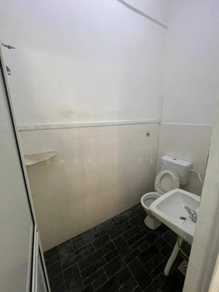 Untuk Dijual - Taman Megah