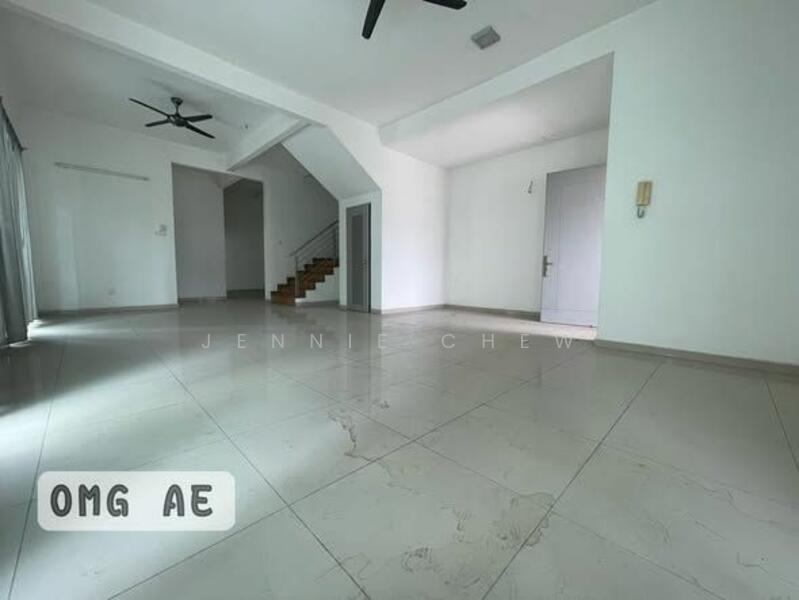 Untuk Dijual - Semi-Detached House at Canary Garden