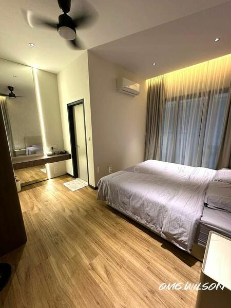 For Sale - Semi-Detached House at Bandar Rimbayu