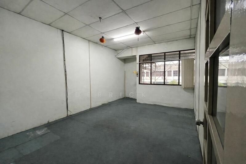 For Rent - SEMI DETACHED WAREHOUSE FOR RENT AT BUTTERWORTH