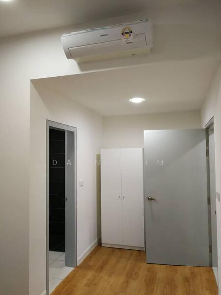 Untuk Disewa - Paramount Utropolis