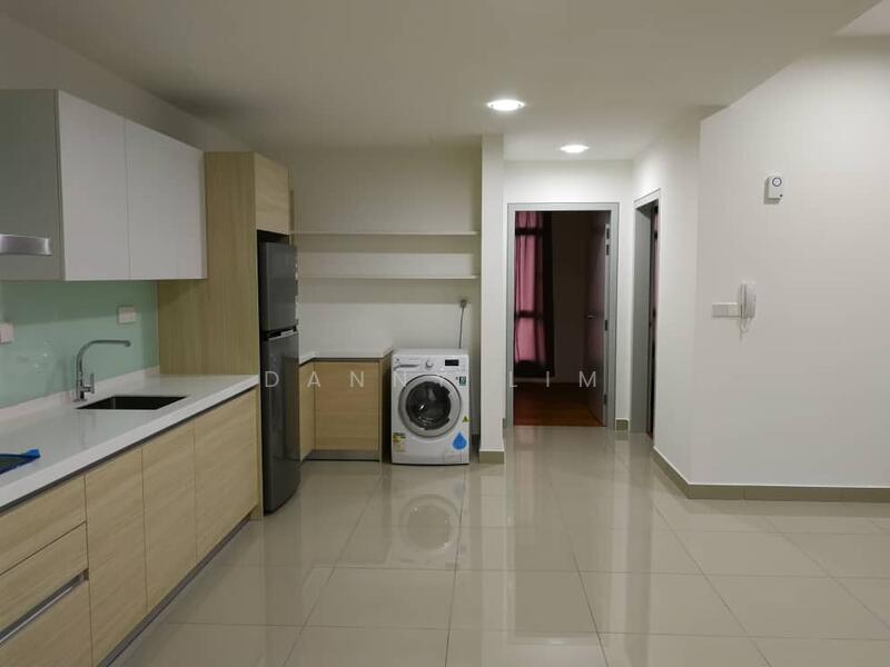 Untuk Disewa - Paramount Utropolis