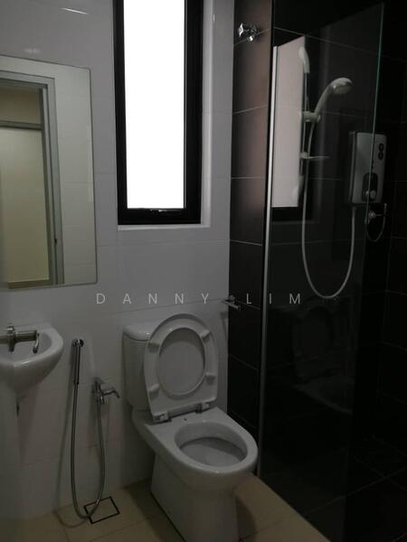 Untuk Disewa - Paramount Utropolis