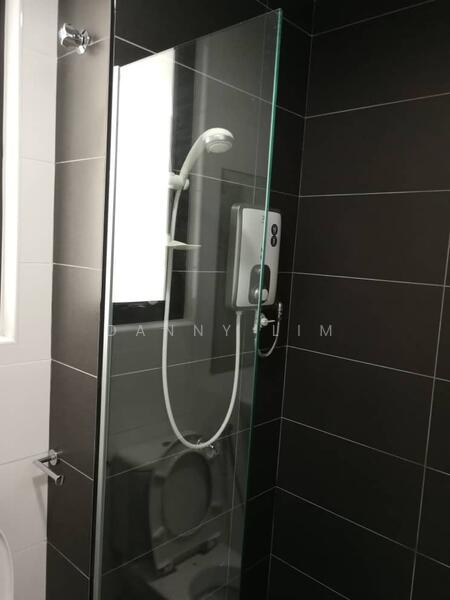 Untuk Disewa - Paramount Utropolis