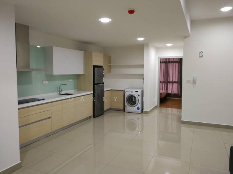 Untuk Disewa - Paramount Utropolis