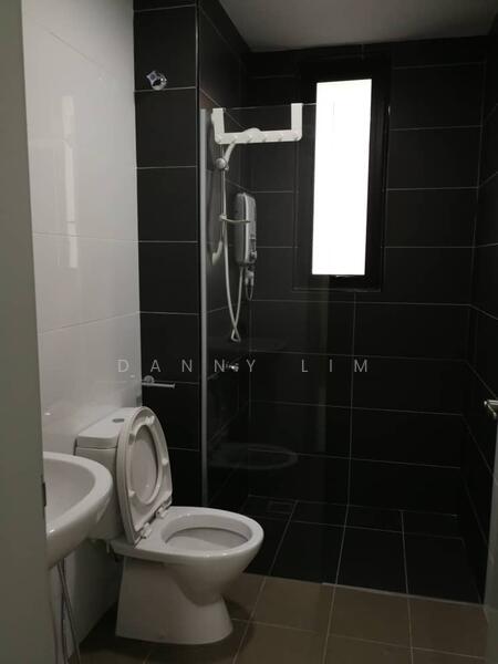 Untuk Disewa - Paramount Utropolis