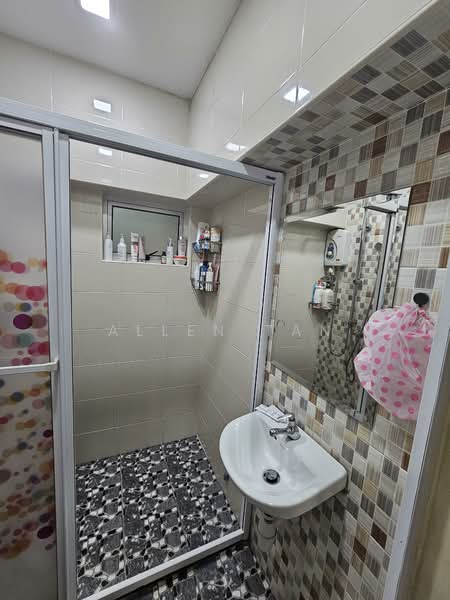 Untuk Dijual - Kelana Mahkota