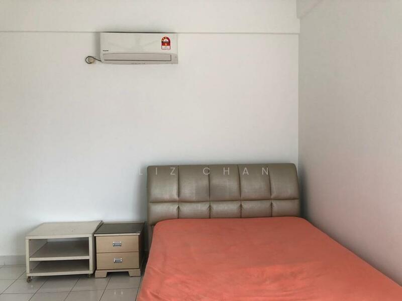 For Rent - Plaza Menjalara