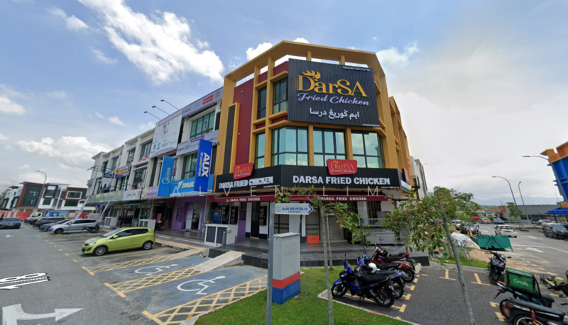 For Rent - Bandar Seri Putra Kajang, Corner 3 Storey Shop, LA 2346sf, Face Main Road