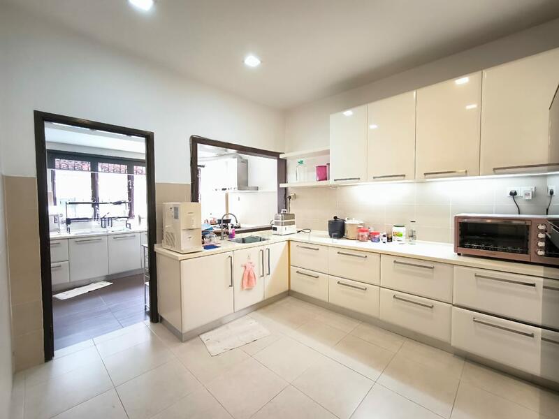 For Sale - Puteri 11