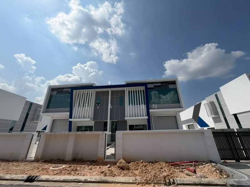 Semi-D Factory for Sale in Taman Perindustrian Cemerlang (Ulu Tiram) - Eva Tan - Exterior - PropertyGuru.com.my