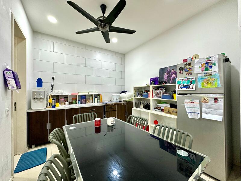 3-storey Terraced House for Sale in Tamansari (Rawang) - Visaghan Naidu - PropertyGuru.com.my