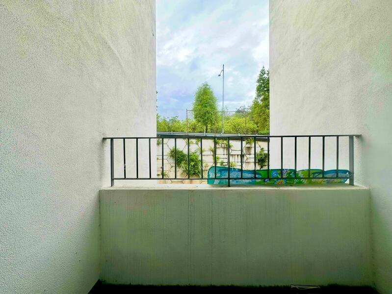 For Sale - 3-storey Terraced House at Tamansari