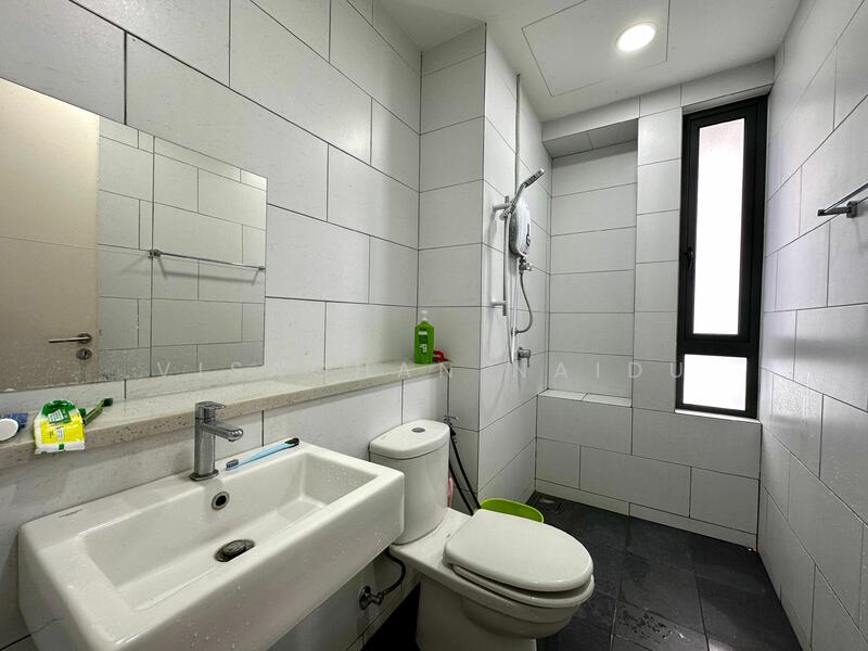 3-storey Terraced House for Sale in Tamansari (Rawang) - Visaghan Naidu - PropertyGuru.com.my