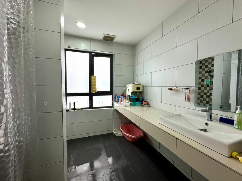 3-storey Terraced House for Sale in Tamansari (Rawang) - Visaghan Naidu - PropertyGuru.com.my