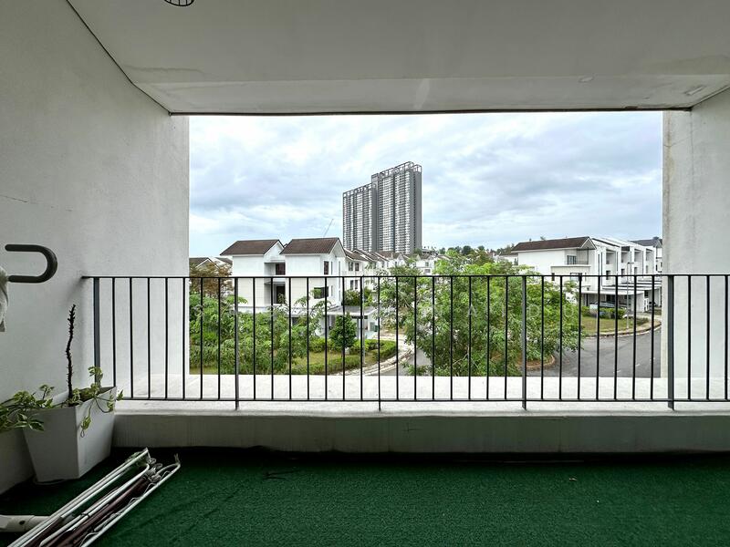 For Sale - 3-storey Terraced House at Tamansari