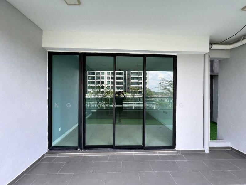 For Sale - Paragon 3