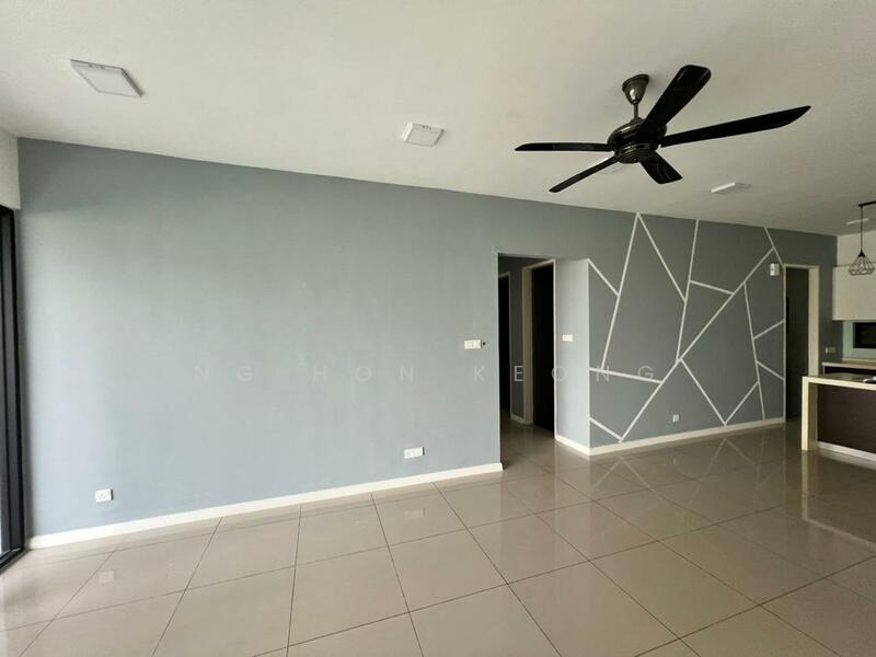 For Sale - Paragon 3