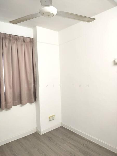 For Rent - Taman Kristal