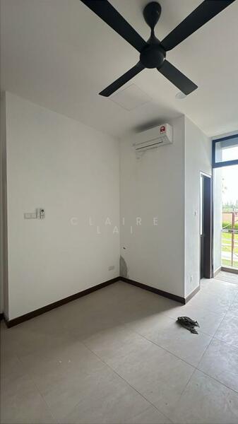 For Rent - Aurora Sentral