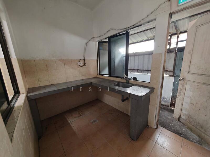 Untuk Dijual - Tasek