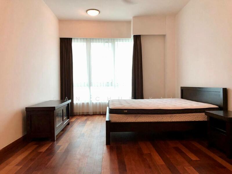 Untuk Disewa - Gurney Paragon