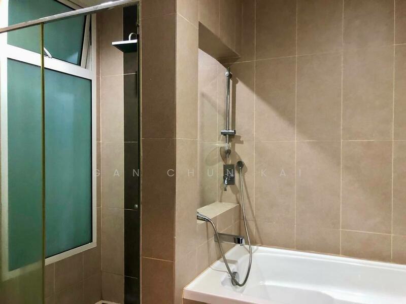 Untuk Disewa - Gurney Paragon