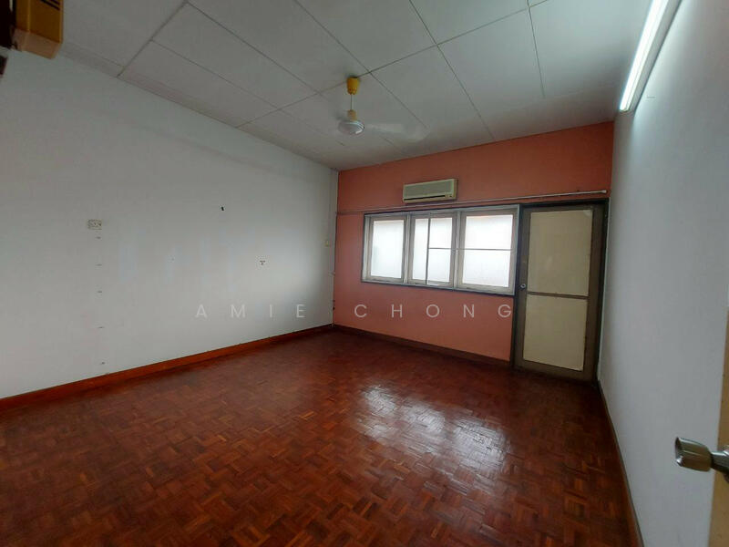 Untuk Dijual - Ampang Double Storey Semi D For Sale