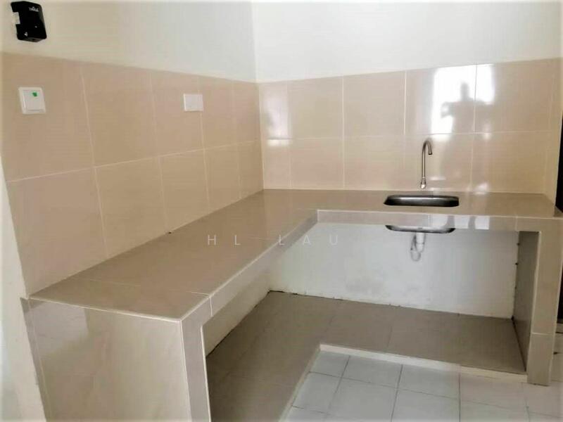 For Rent - Semi-Detached House at Seksyen 8