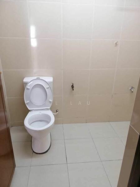 For Rent - Semi-Detached House at Seksyen 8