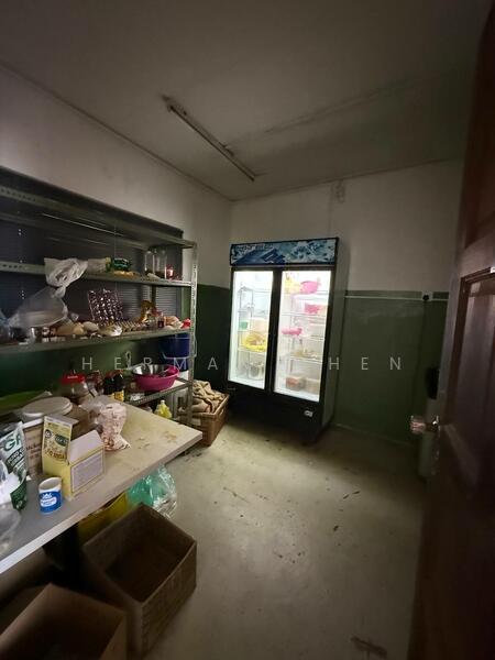 For Rent - Taman Gembira 1.5 Storey Terrace Factory For Rent