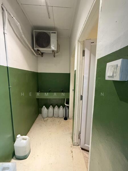 For Rent - Taman Gembira 1.5 Storey Terrace Factory For Rent