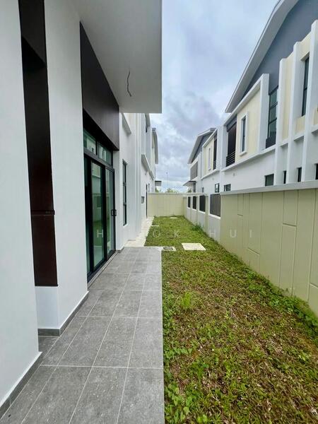 Untuk Dijual - TAMAN IMPIAN EMAS (HONEYDALE RESIDENCE)