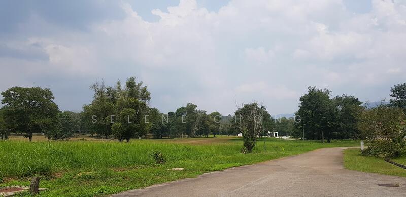 For Sale - Bungalow Land at College Heights Garden Resort