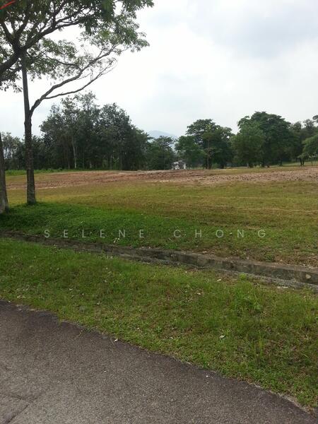 For Sale - Bungalow Land at College Heights Garden Resort