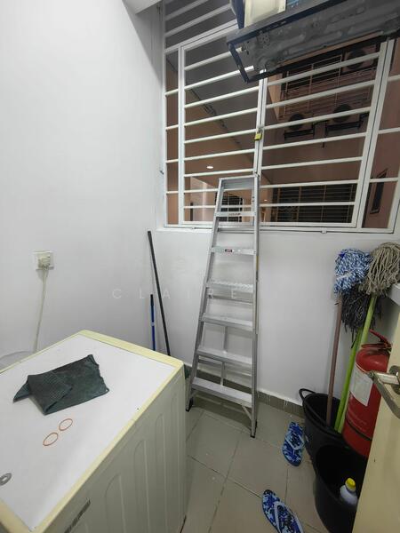 Untuk Disewa - 3 Elements