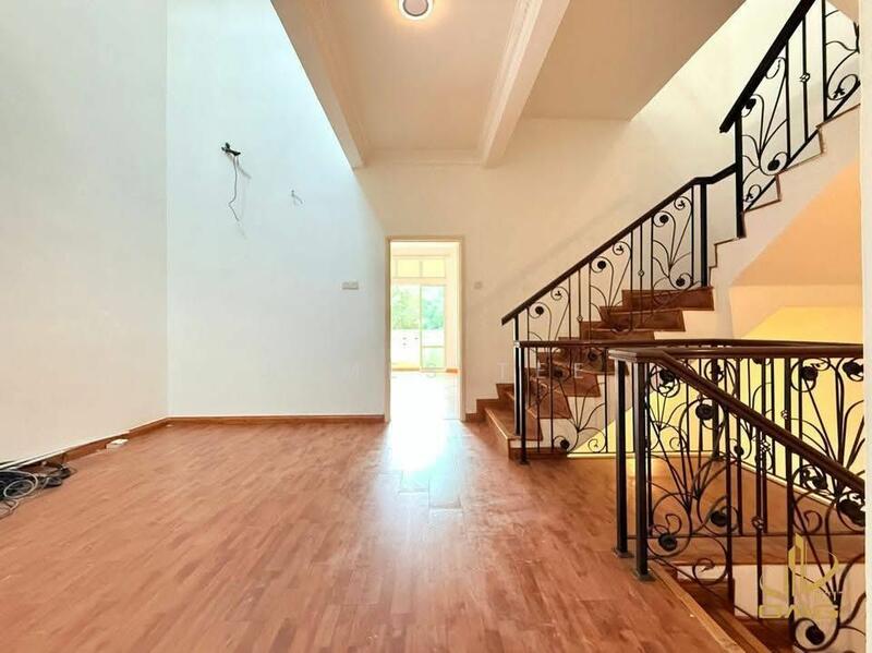 For Sale - 3-storey Terraced House at Setia Utama