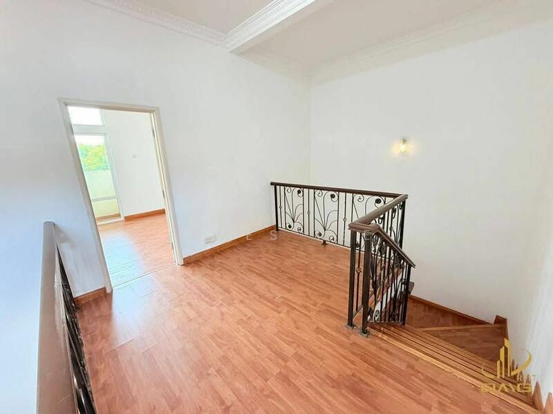 For Sale - 3-storey Terraced House at Setia Utama