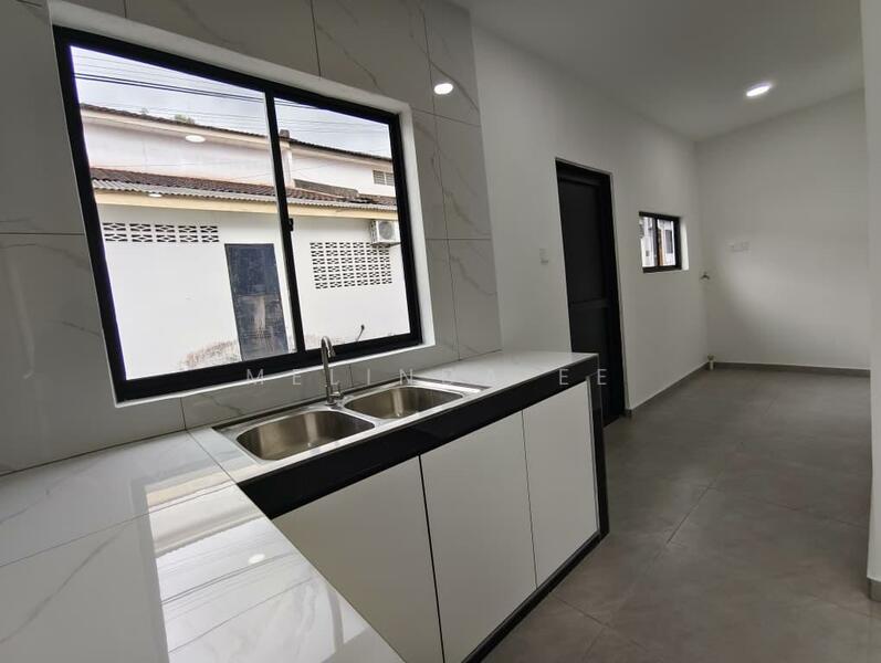 Untuk Dijual - Kulai Taman Wawasan Fully Renovated 1 Storey Terrace Endlot 3bed