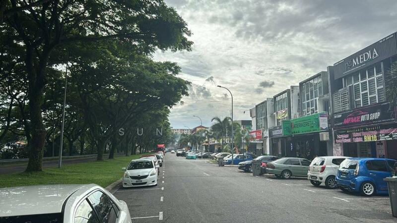 For Sale - Pusat Perdagangan Kempas