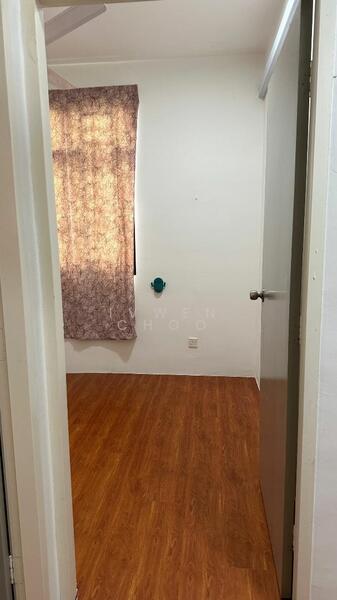 Untuk Disewa - Flora Damai